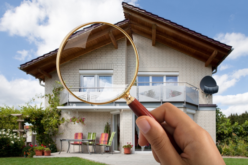 magnifying the house